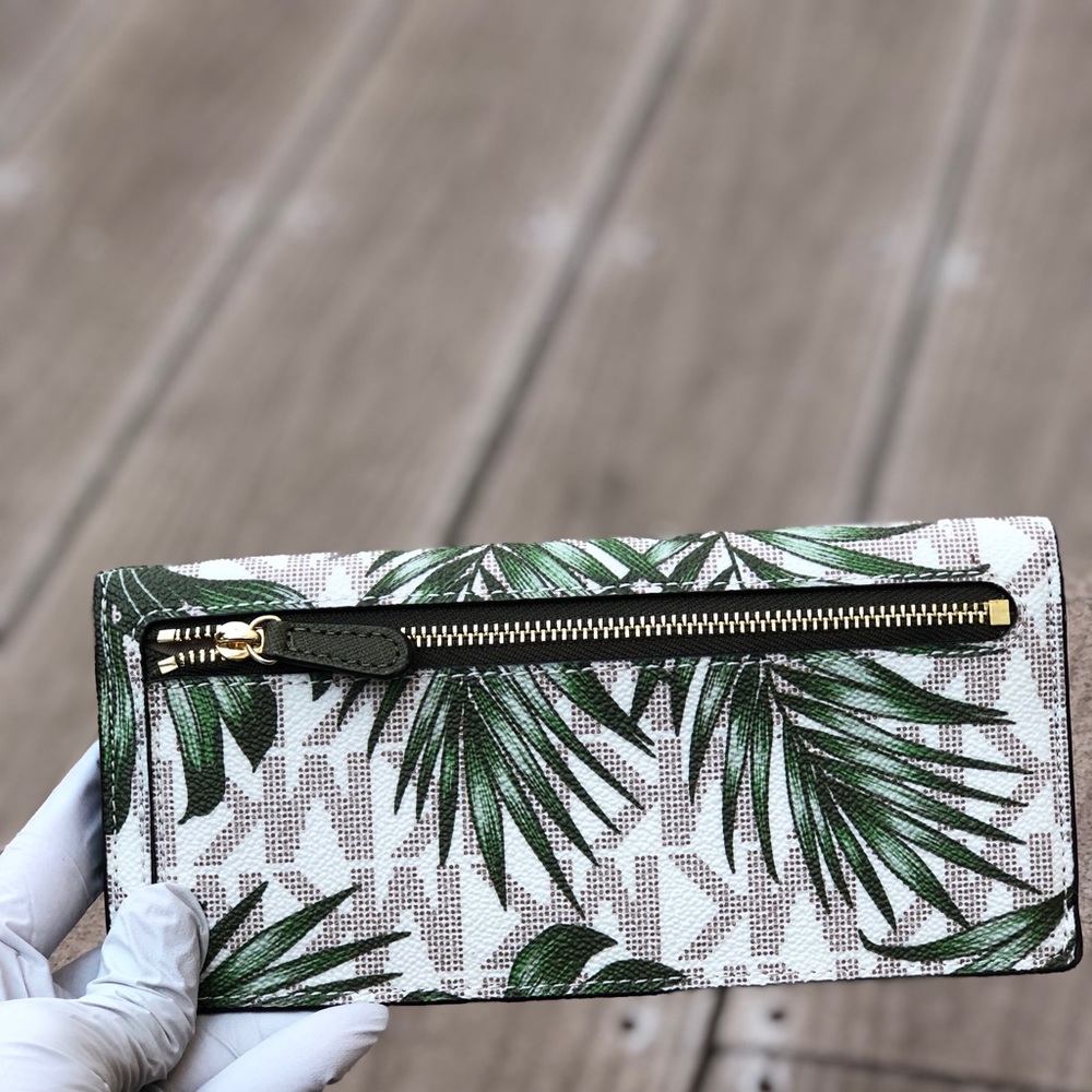 NWT Michael Kors palm tree leaves flat wallet - Picture 2 of 6